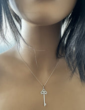 Load image into Gallery viewer, 0.60Ct Stunning 14K Solid White Gold Diamond Key Pendant Necklace