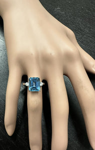 3.00 Carats Impressive Natural Swiss Blue Topaz and Diamond 14K White Gold Ring