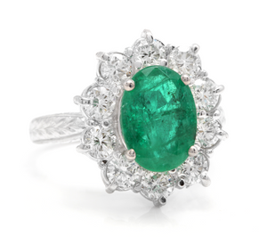 5.20 Carats Exquisite Emerald and Diamond 14K Solid White Gold Ring