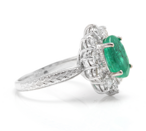 5.20 Carats Exquisite Emerald and Diamond 14K Solid White Gold Ring