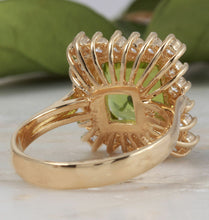 Load image into Gallery viewer, 5.50 Carats Natural Very Nice Looking Peridot and Diamond 14K Solid Yellow Gold Ring