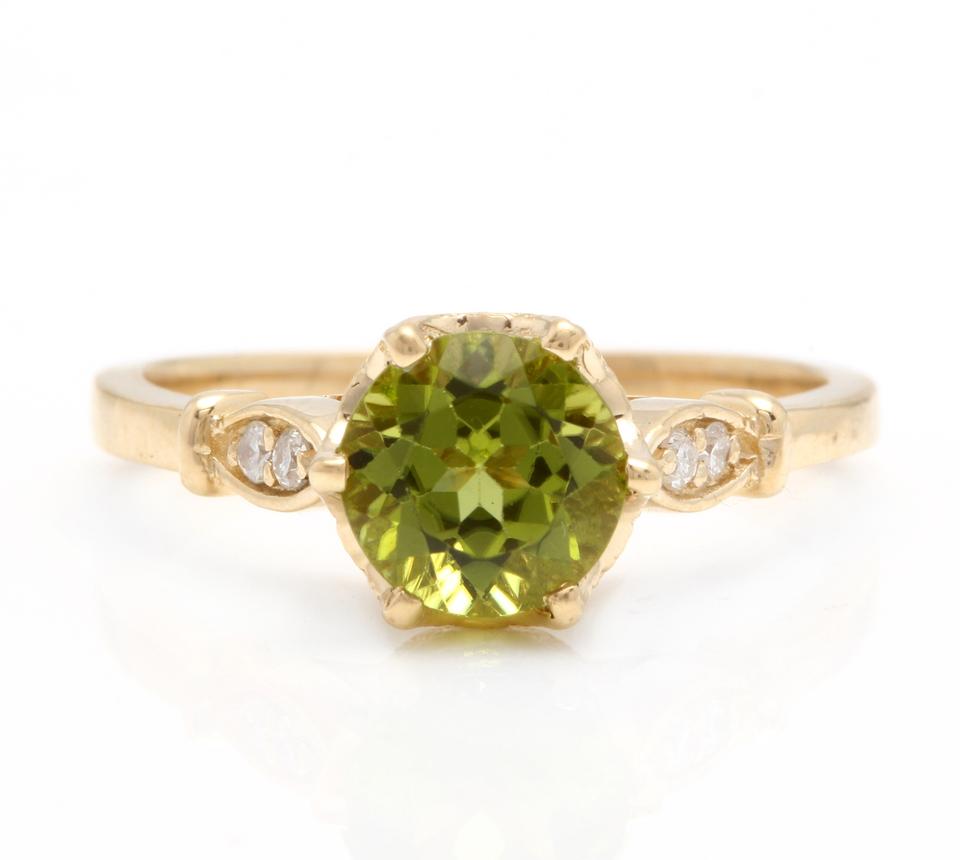 1.58 Carats Impressive Natural Peridot and Diamond 14K Yellow Gold Ring
