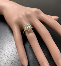 Load image into Gallery viewer, 2.10 Carats Impressive Natural Aquamarine and Diamond 14K Yellow Gold Ring