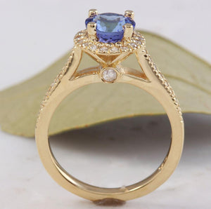 2.00 Carats Natural Impressive Tanzanite and Diamond 14K Solid Yellow Gold Ring