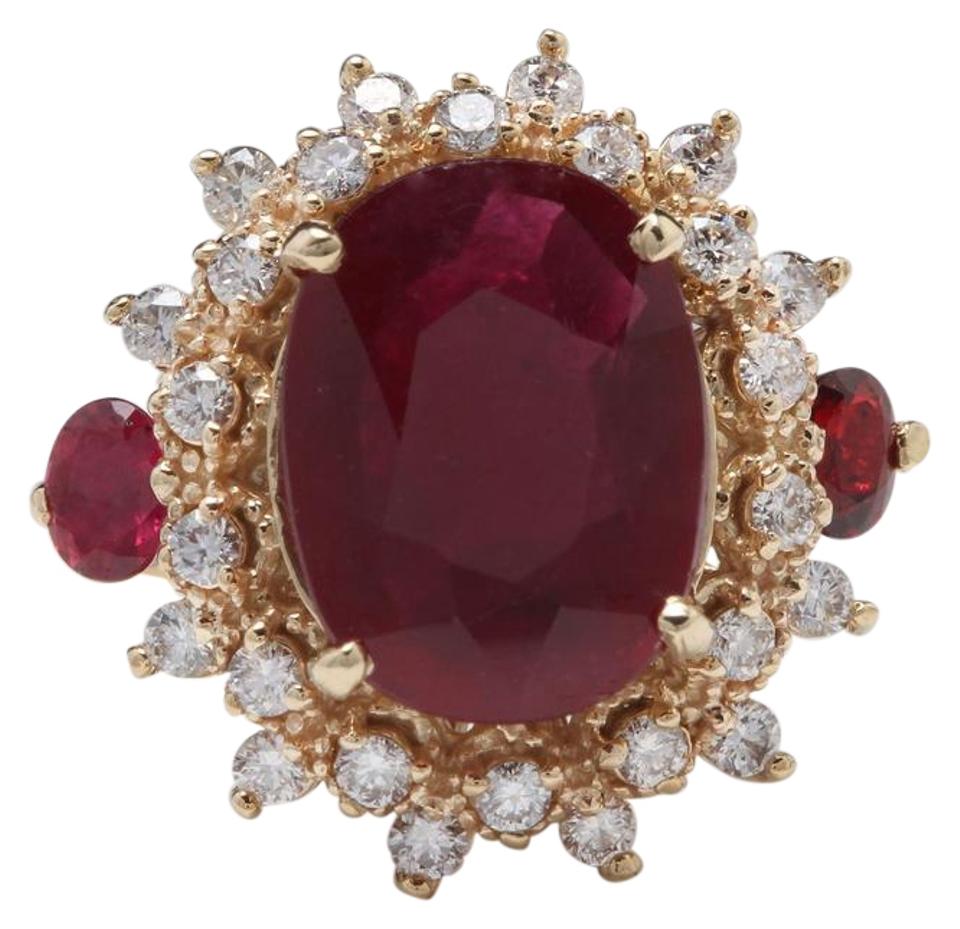 6.00 Carats Impressive Red Ruby and Diamond 14K Yellow Gold Ring