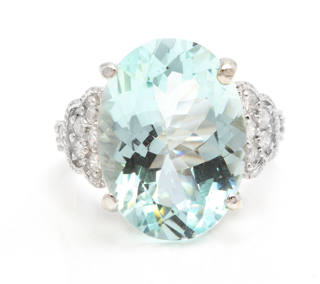 10.65 Carats Impressive Natural Aquamarine and Diamond 14K Solid White Gold Ring