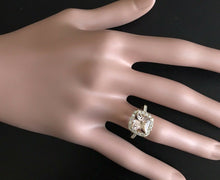 Load image into Gallery viewer, 3.10 Carats Impressive Natural Morganite and Diamond 14K Yellow Gold Ring