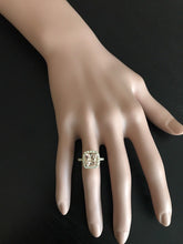 Load image into Gallery viewer, 2.60 Carats Impressive Natural Morganite and Diamond 14K Yellow Gold Ring