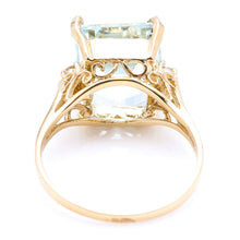 Load image into Gallery viewer, 6.58 Carats Impressive Natural Aquamarine and Diamond 14K Yellow Gold Ring