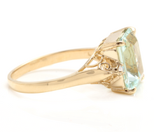 Load image into Gallery viewer, 3.58 Carats Impressive Natural Aquamarine and Diamond 14K Yellow Gold Ring