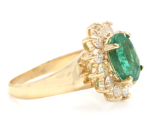 Load image into Gallery viewer, 4.40 Carats Natural Emerald and Diamond 14K Solid Yellow Gold Ring