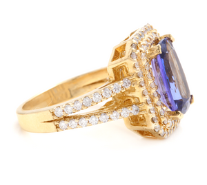 5.50 Carats Natural Very Nice Looking Tanzanite and Diamond 14K Solid Yellow Gold Ring