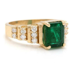 2.80 Carats Natural Emerald and Diamond 14K Solid Yellow Gold Ring