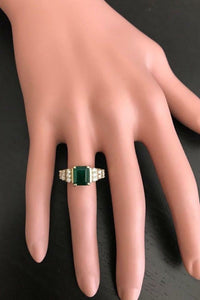 2.80 Carats Natural Emerald and Diamond 14K Solid Yellow Gold Ring