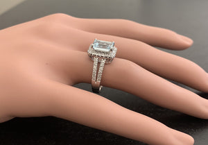 2.60 Carats Natural Aquamarine and Diamond 14K Solid White Gold Ring
