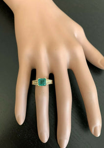 2.60 Carats Natural Emerald and Diamond 14K Solid Yellow Gold Ring