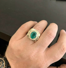 Load image into Gallery viewer, 6.20 Carats Natural Emerald and Diamond 14K Solid Yellow Gold Men&#39;s Ring
