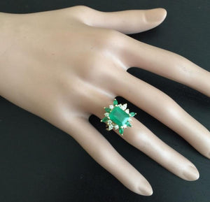 5.05 Carats Natural Emerald and Diamond 14K Solid Yellow Gold Ring