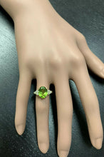 Load image into Gallery viewer, 3.25 Carats Impressive Natural Peridot and Diamond 14K Yellow Gold Ring