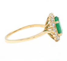 Load image into Gallery viewer, 2.50 Carats Exquisite Emerald and Diamond 14K Solid Yellow Gold Ring