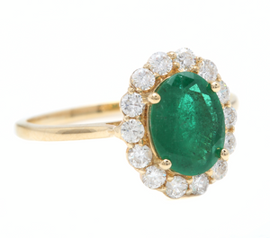2.50 Carats Exquisite Emerald and Diamond 14K Solid Yellow Gold Ring