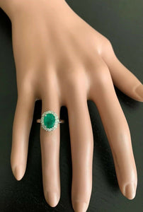 3.10 Carats Exquisite Emerald and Diamond 14K Solid White Gold Ring