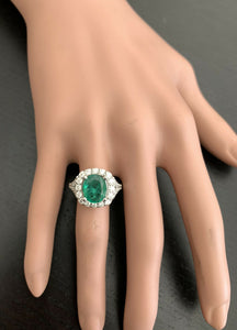 4.65 Carats Natural Emerald and Diamond 14K Solid White Gold Ring