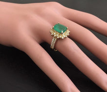 Load image into Gallery viewer, 4.50 Carats Natural Emerald and Diamond 14K Solid Yellow Gold Ring