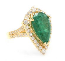 Load image into Gallery viewer, 8.20 Carats Natural Emerald and Diamond 14K Solid Yellow Gold Ring