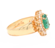 Load image into Gallery viewer, 4.20ct Natural Emerald &amp; Diamond 18k Solid Yellow Gold Ring