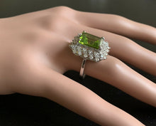Load image into Gallery viewer, 7.00 Carats Natural Peridot and Diamond 14k Solid White Gold Ring