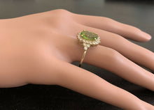 Load image into Gallery viewer, 4.35 Carats Natural Peridot and Diamond 14k Solid Yellow Gold Ring