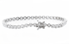 Load image into Gallery viewer, 1.70 Carats Stunning Natural Diamond 14K Solid White Gold Bracelet