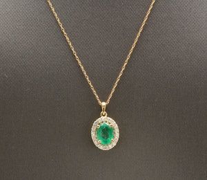 2.45Ct Natural Emerald and Diamond 14K Solid Yellow Gold Necklace