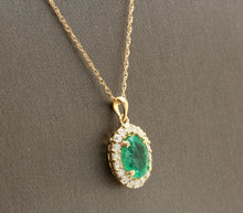 Load image into Gallery viewer, 2.45Ct Natural Emerald and Diamond 14K Solid Yellow Gold Necklace