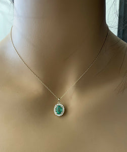 2.45Ct Natural Emerald and Diamond 14K Solid Yellow Gold Necklace