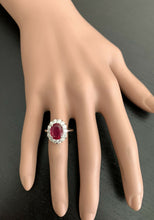 Load image into Gallery viewer, 5.50 Carats Impressive Red Ruby and Natural Diamond 14K Yellow Gold Ring