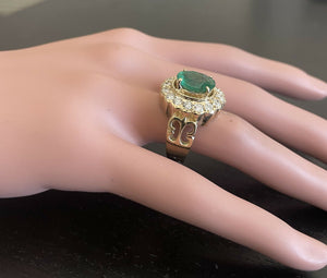 4.90 Carats Natural Emerald and Diamond 14K Solid Yellow Gold Ring