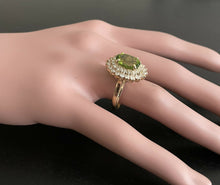 Load image into Gallery viewer, 5.30 Carats Impressive Natural Peridot and Diamond 14K Yellow Gold Ring