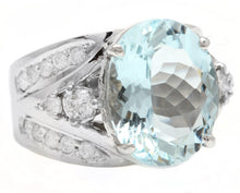 Load image into Gallery viewer, 9.30 Carats Exquisite Natural Aquamarine and Diamond 14K Solid White Gold Ring