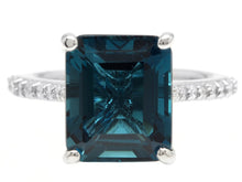Load image into Gallery viewer, 7.90 Carats Natural Impressive London Blue Topaz and Diamond 14K White Gold Ring