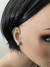 Load image into Gallery viewer, 0.90 Carats Natural Diamond 14K Solid White Gold Earrings