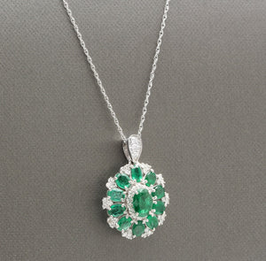 4.10Ct Natural Emerald and Diamond 14K Solid White Gold Necklace