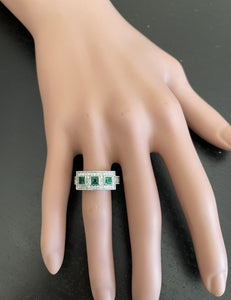 Spectacular Natural Emerald and Diamond 14K Solid White Gold Ring