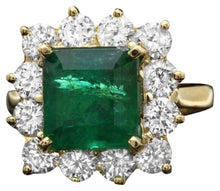 Load image into Gallery viewer, 5.70 Carats Natural Emerald and Diamond 18K Solid Yellow Gold Ring