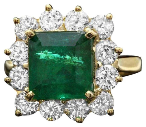5.70 Carats Natural Emerald and Diamond 18K Solid Yellow Gold Ring