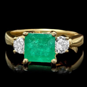 2.40 Carats Natural Emerald and Diamond 14K Solid Yellow Gold Ring
