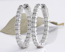 Load image into Gallery viewer, Exquisite 2.15 Carats Natural Diamond 14K Solid White Gold Hoop Earrings