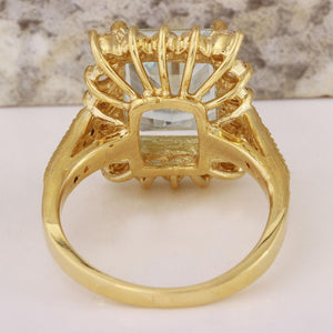 4.25 Carats Natural Aquamarine and Diamond 14K Solid Yellow Gold Ring