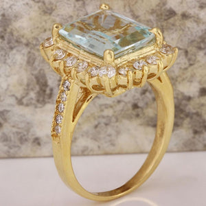 4.25 Carats Natural Aquamarine and Diamond 14K Solid Yellow Gold Ring